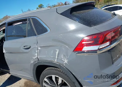 2021 Volkswagen Atlas Cross Sport 3.6L V6 Sel Premium R-Line z USA, uszkodzony, nr VIN 1V2FE2CA3MC213720